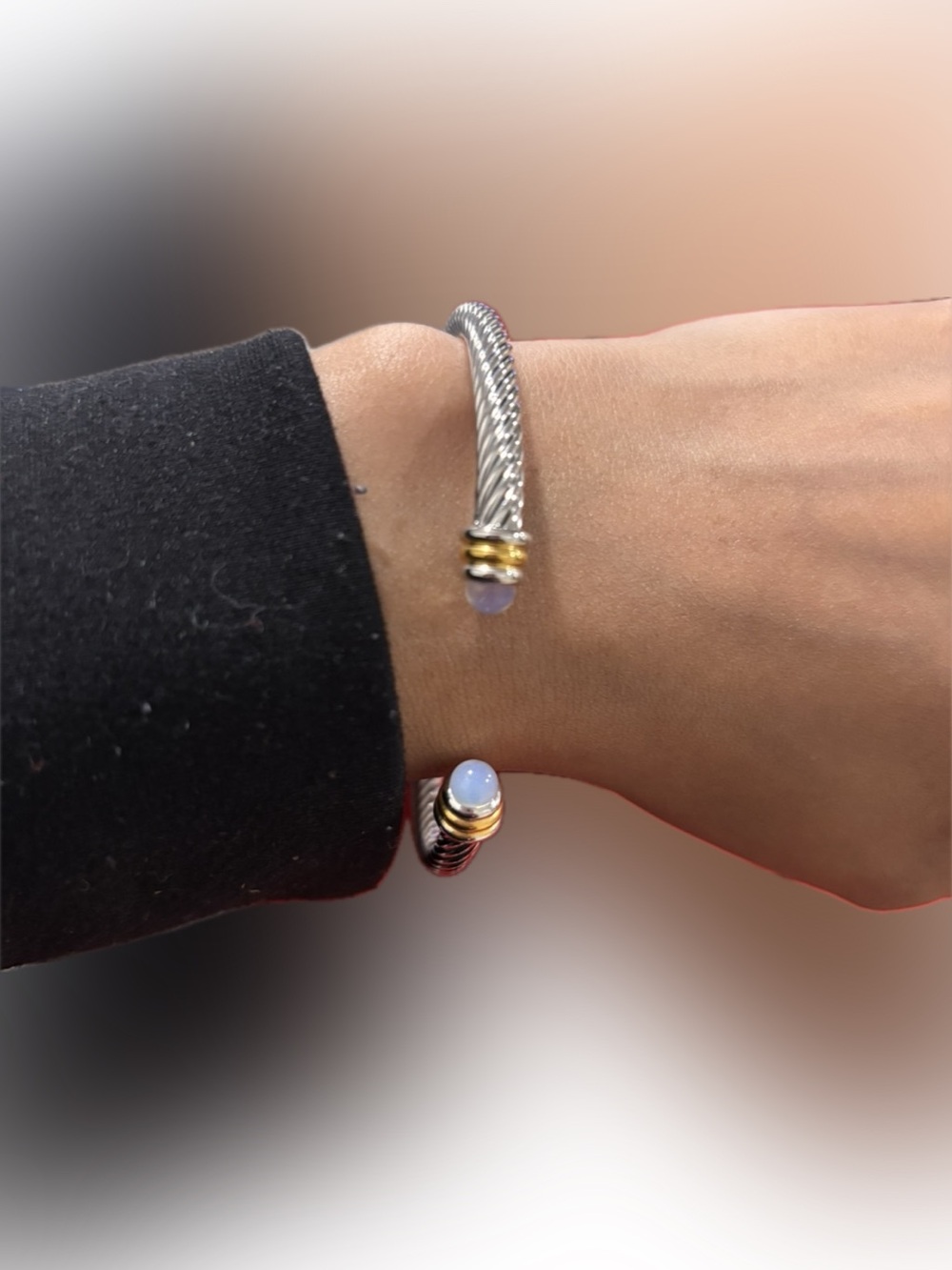 NWT Silver and Blue Topaz Classic Cable Cuff Bracelet Yurman - Picture 2 of 6